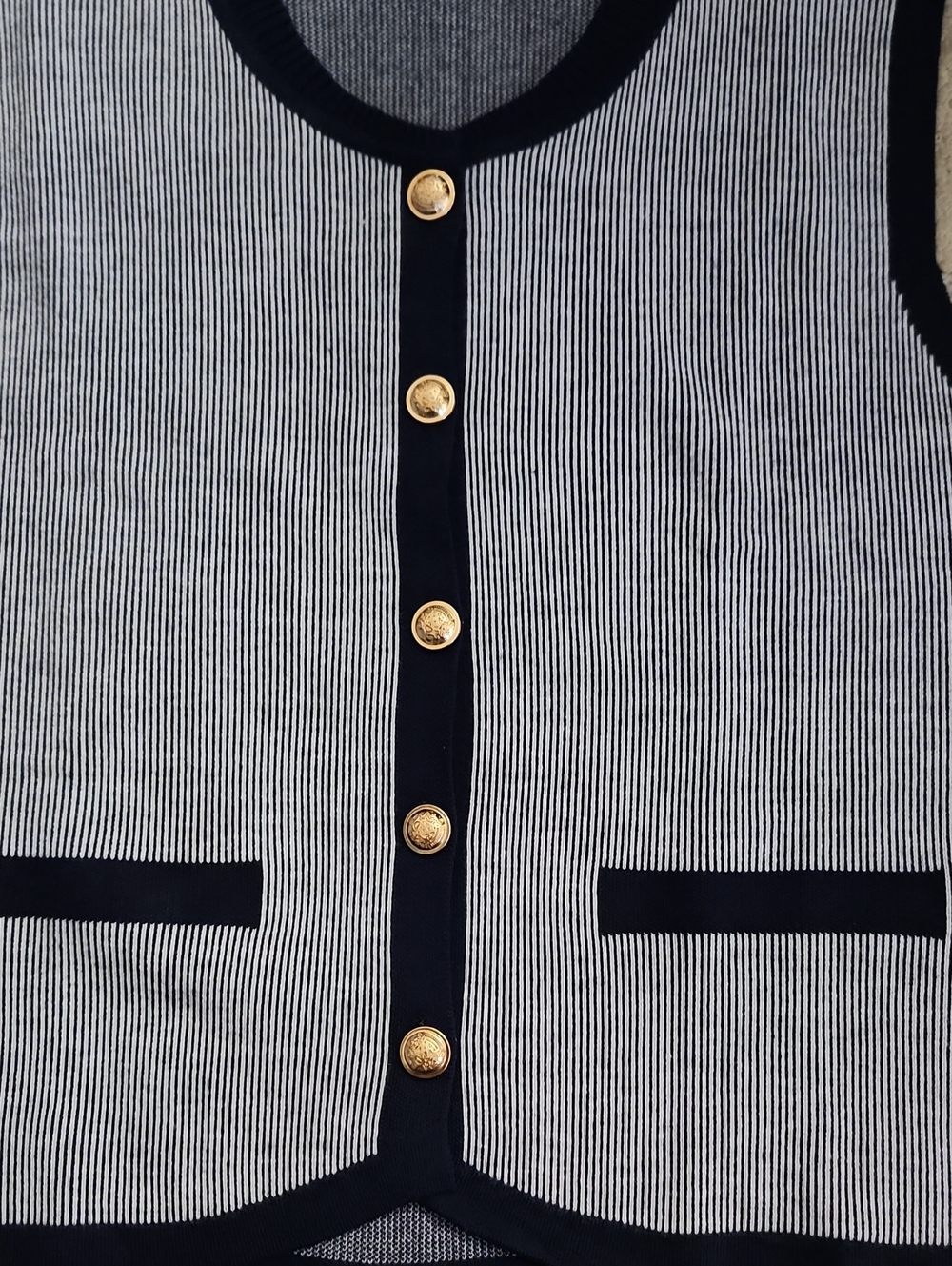 Sleeveless Stripe Blue Navy & White Knit Vest Button-Front - Womens Size Medium - Picture 4 of 9